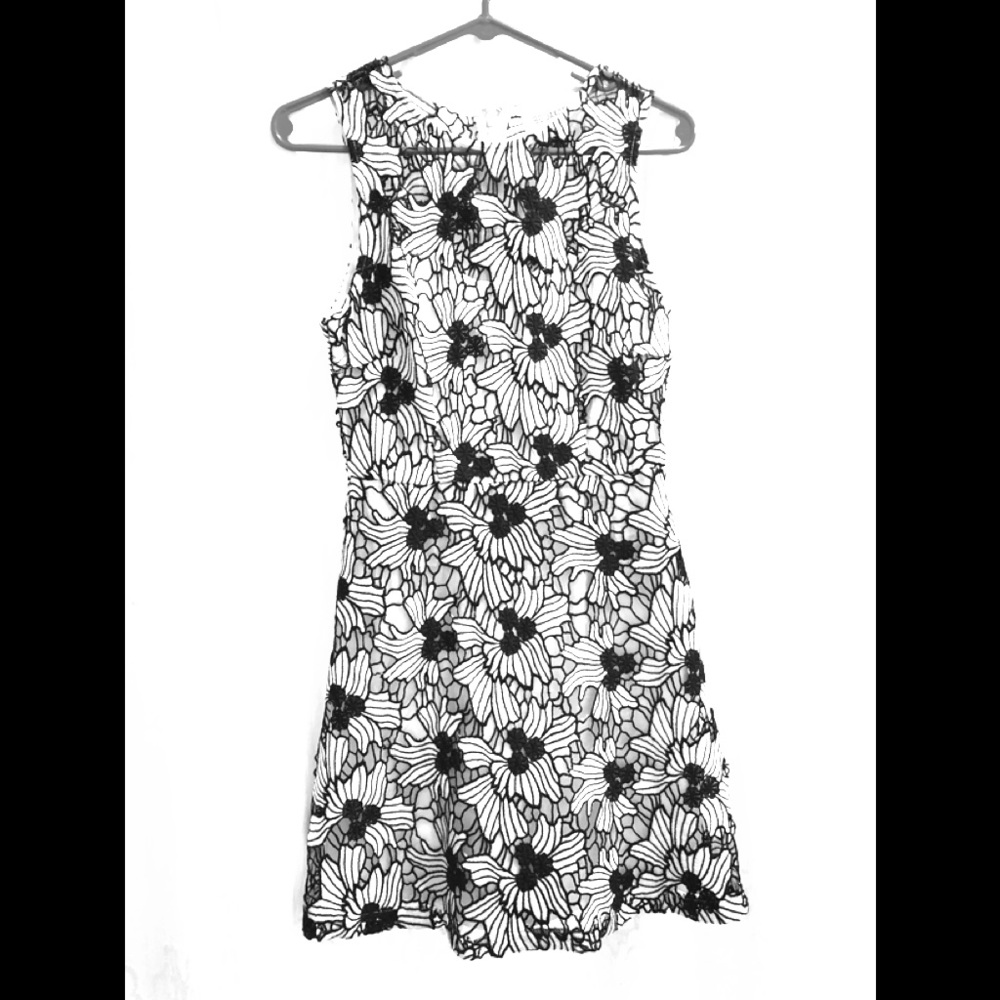 BB DAKOTA RSVP DRESS 👗